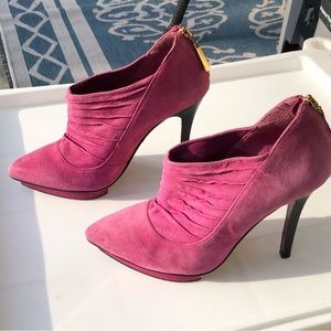 Vintage Buffalo London Pink suede platform booties 7-7.5 4.5” heels